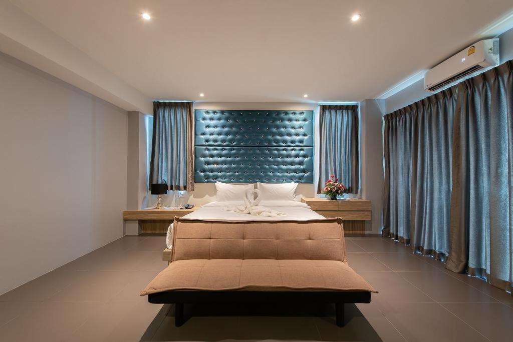 Yamin Seaview Hotel Phuket Exterior foto